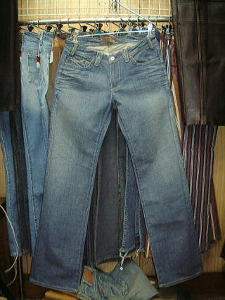 YANUK JEANS