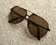 glasses.jpg (48794 �o�C�g)