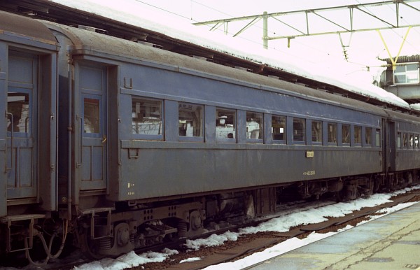 スハ42 2018 (1984年 3月 2日 富山駅)