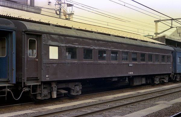 スハ42 62 (1984年 3月15日 米子駅)