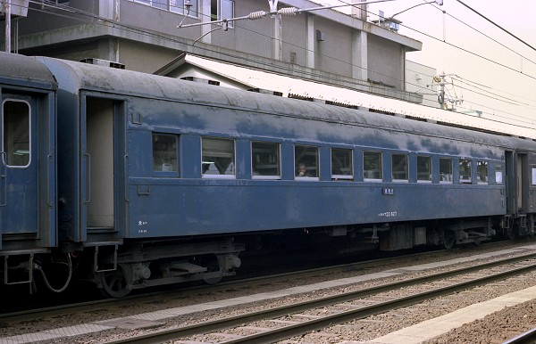 オハフ33 627 (1984年 3月17日 米子駅)