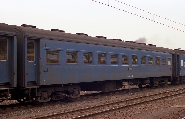 オハ46 600 (1985年 2月 8日 出雲市駅)